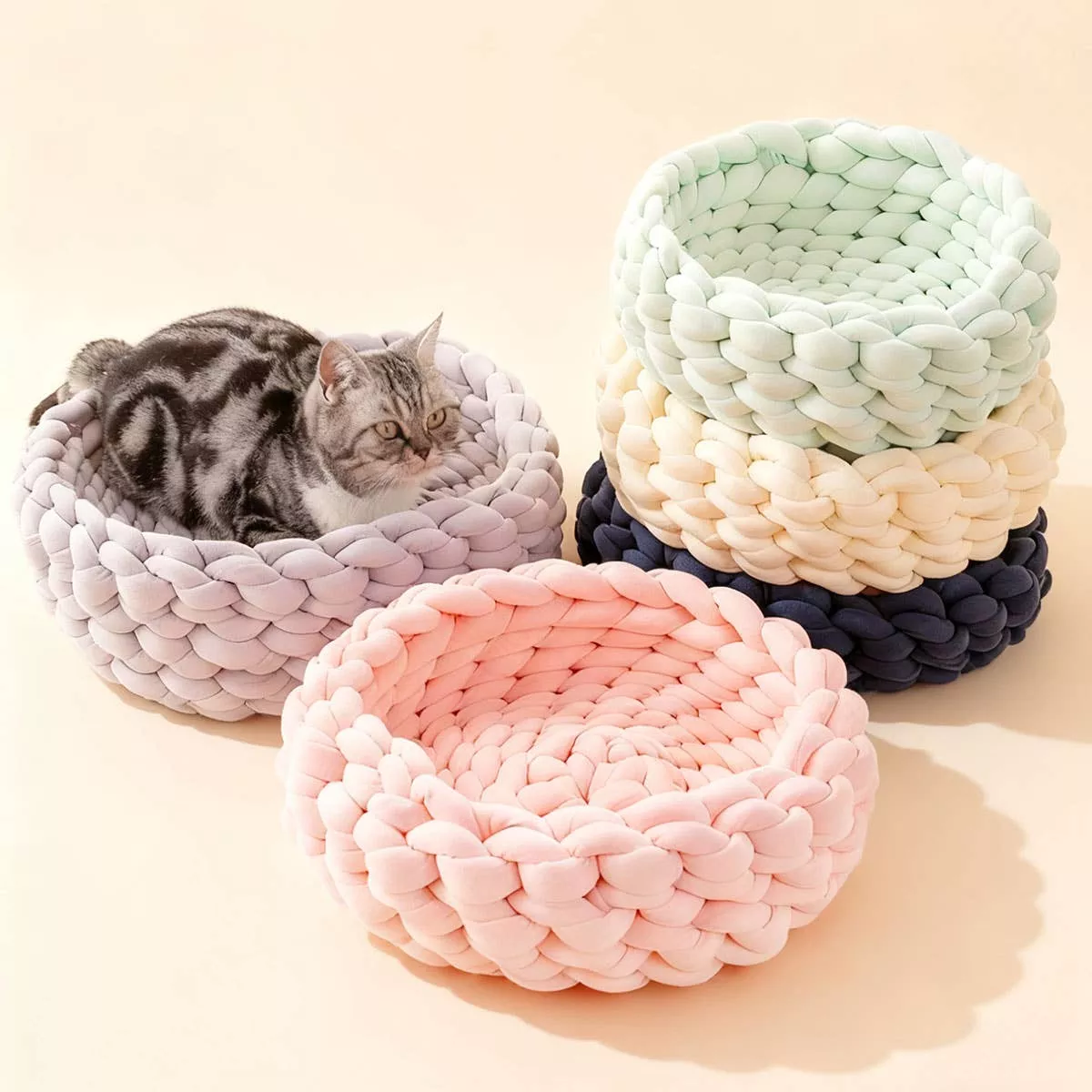 PAWPAW Chunky Handwoven Pet Bed